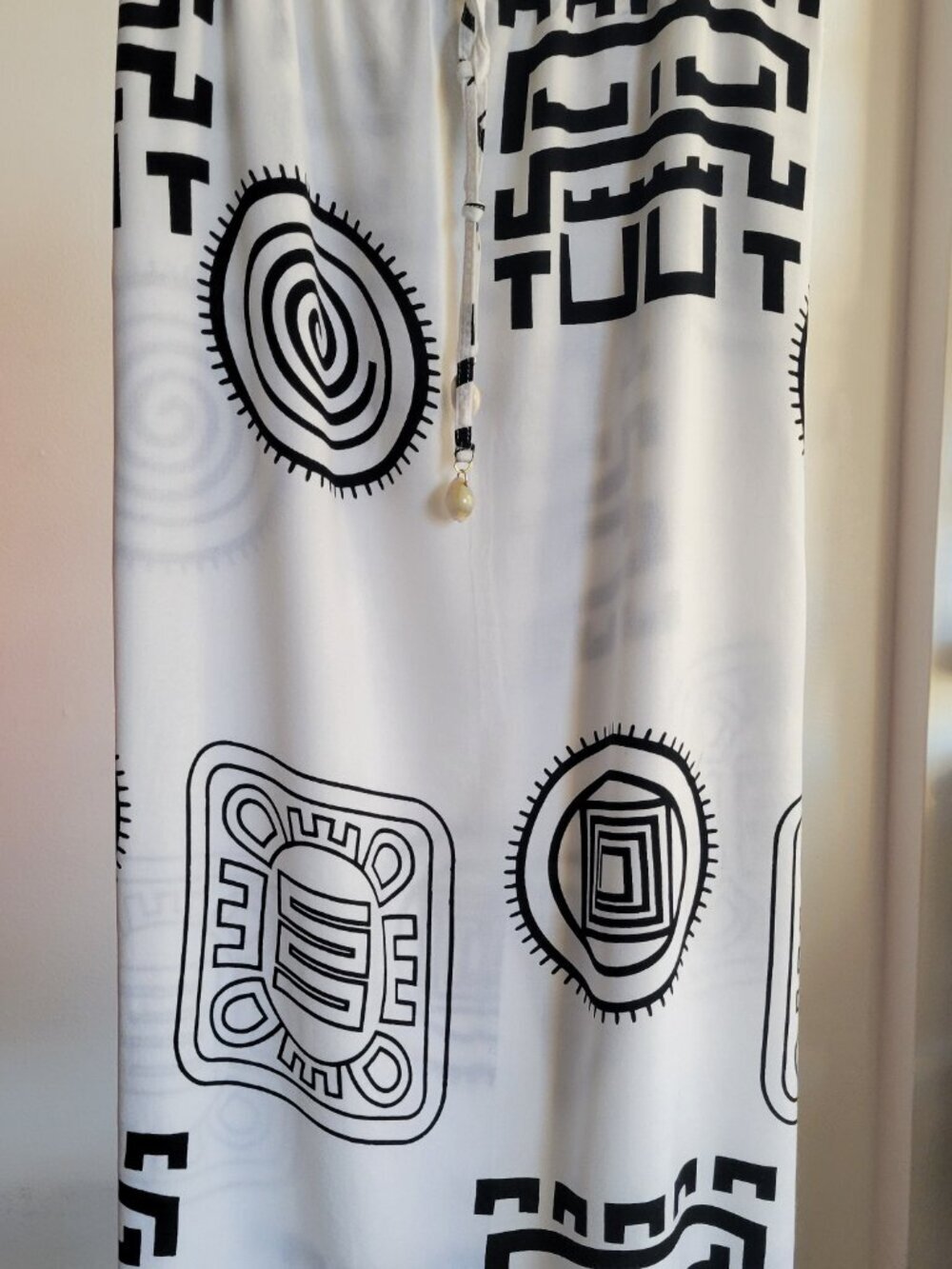 AS*HRO-Bohemian White Elasticized Long Skirt w/Side Pockets & Ethnic Prints- XXL - Picture 2 of 8